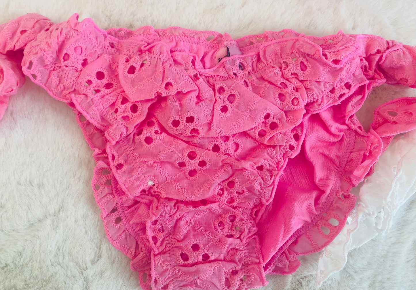 Bikini Bambina in Sangallo con Volant – Rosa o Bianco – 2-12 Anni - SMILE BABY BOTIQUE