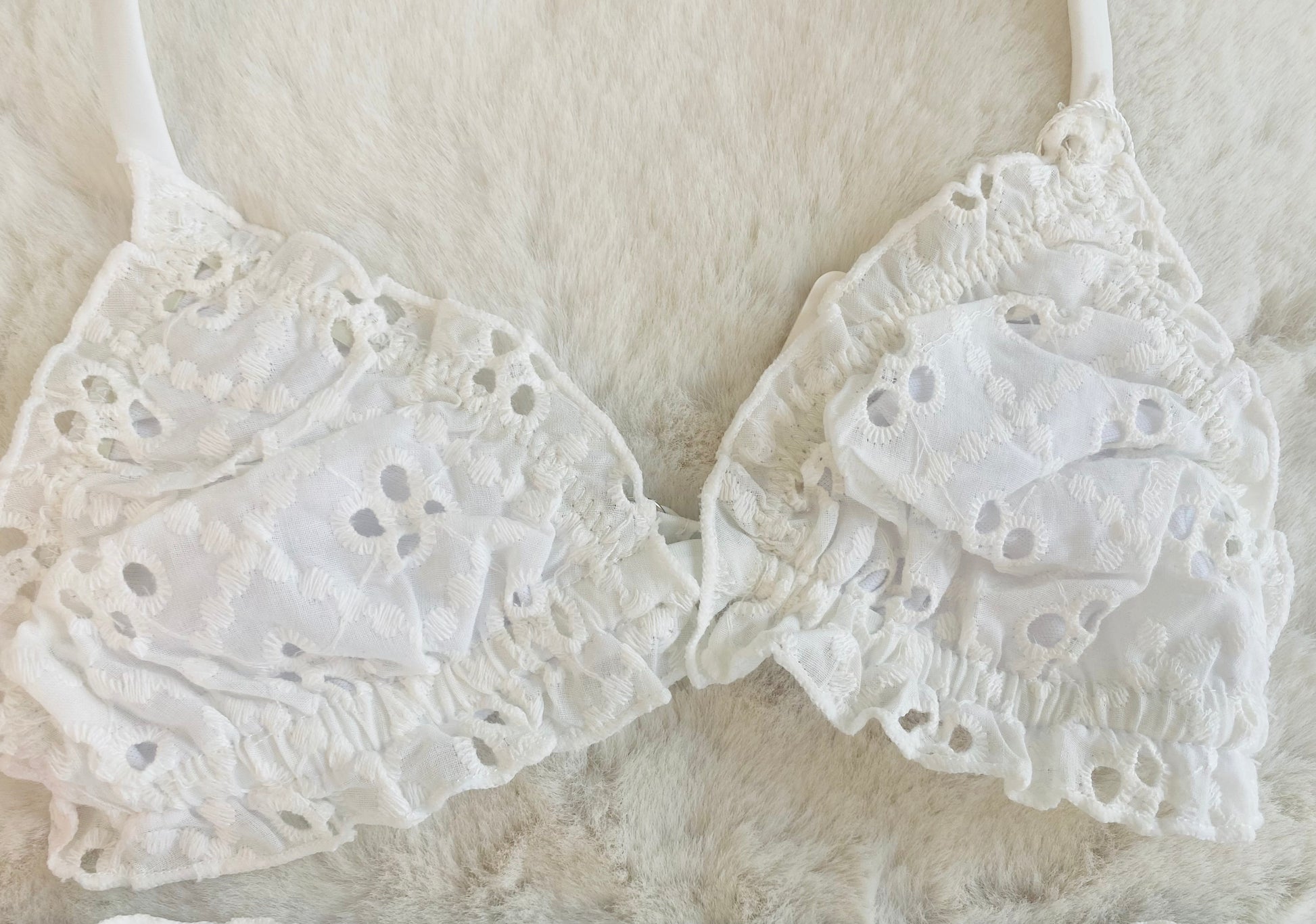 Bikini Bambina in Sangallo con Volant – Rosa o Bianco – 2-12 Anni - SMILE BABY BOTIQUE