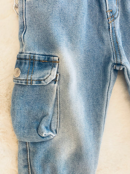 Jeans Cargo Bambino 12-36 Mesi in Denim Effetto Used con Tasche Utility e Catena Removibile - SMILE BABY BOTIQUE