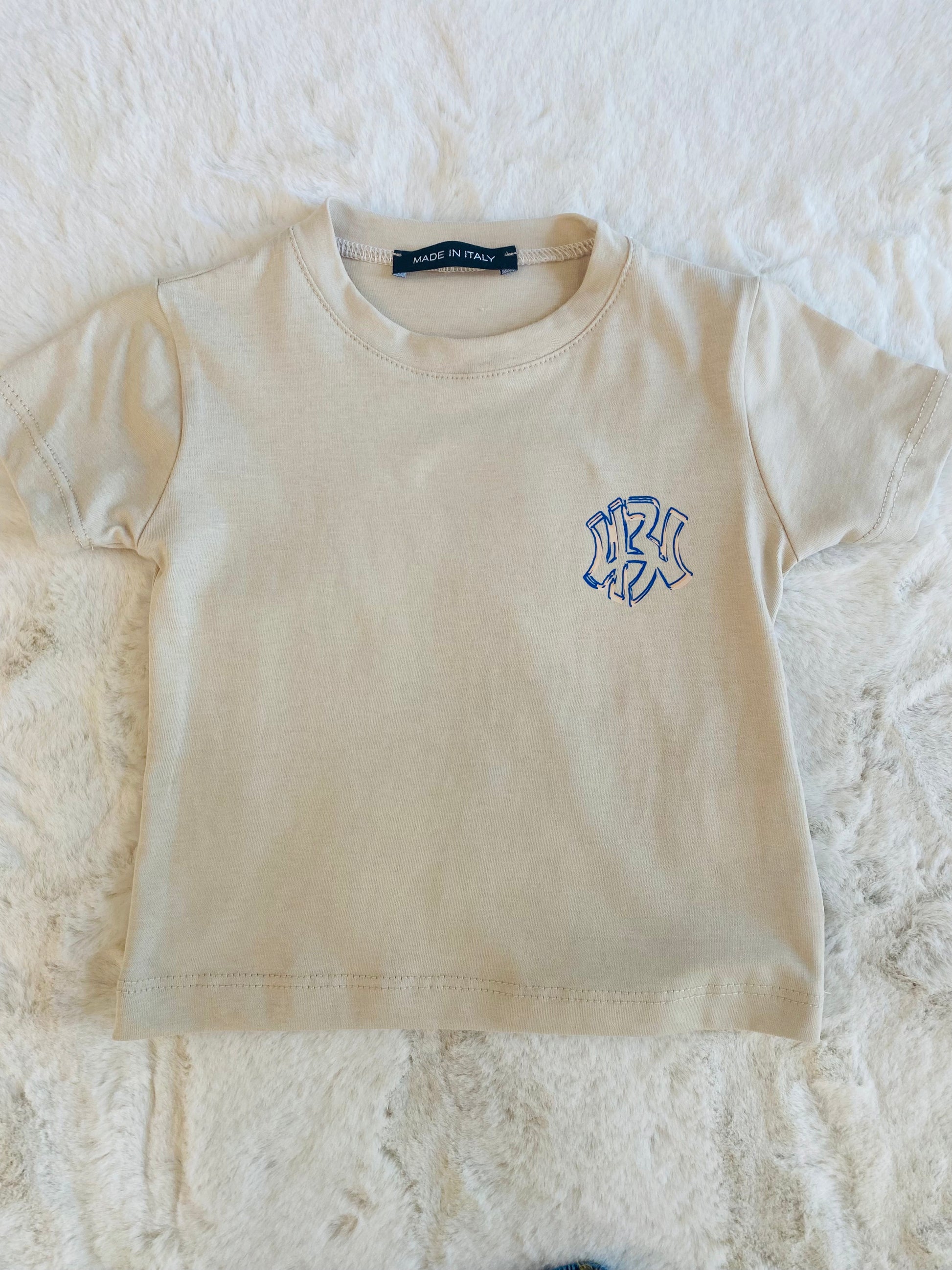 T-shirt beige bambino con stampa azzurra fronte e retro, manica corta, taglie da 12 a 36 mesi
